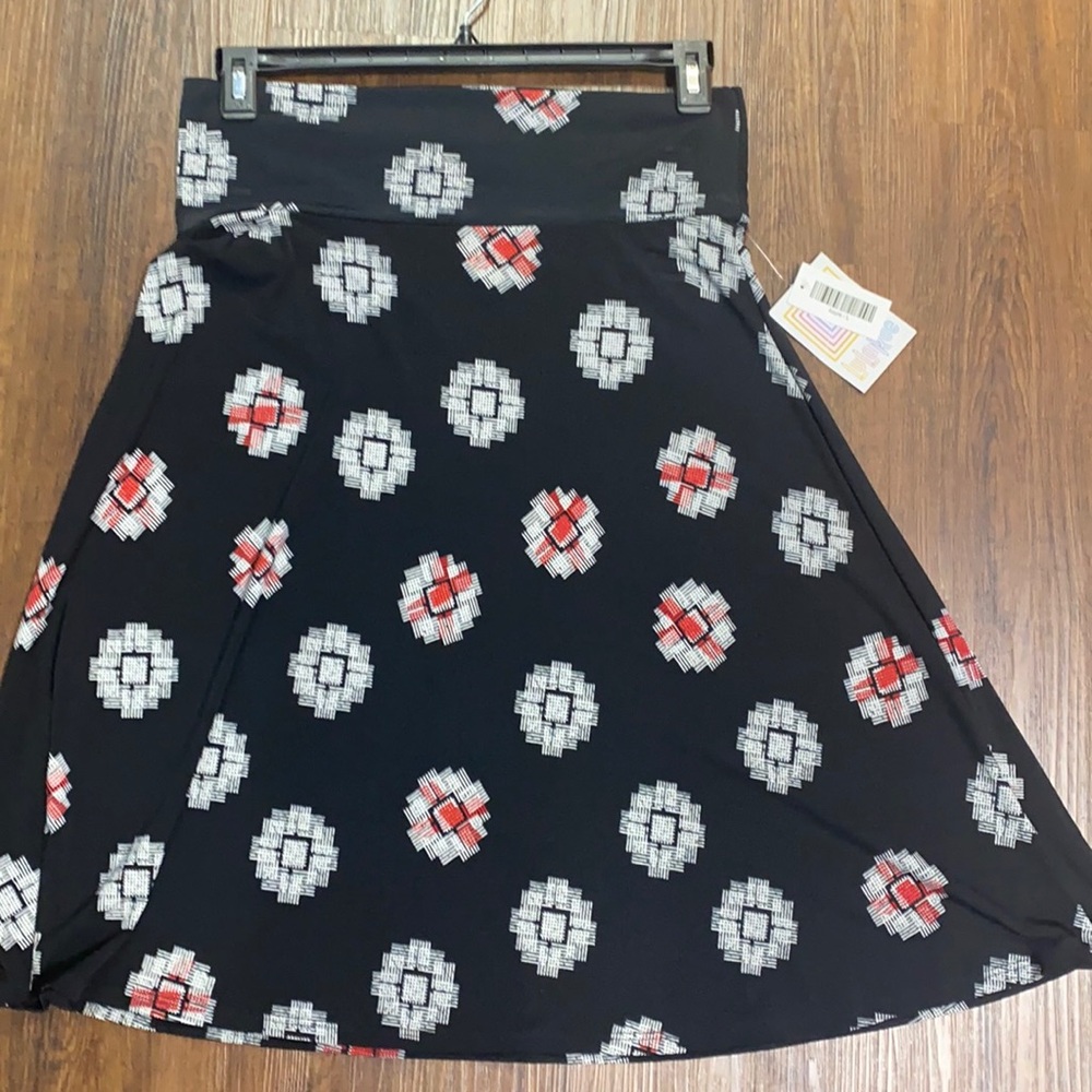 Lularoe azure NWT black with red and white design. Sz Large